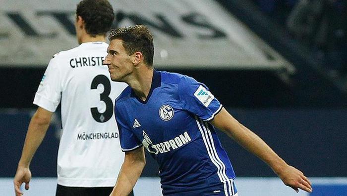 SCHALKEDE BERABER ÇALIŞTILAR