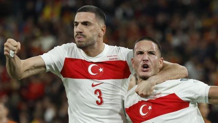 İspanya - Türkiye maçının ardından usta isimden övgüler: Helal olsun Montella | Muazzam iki hazırlık maçı oynadık