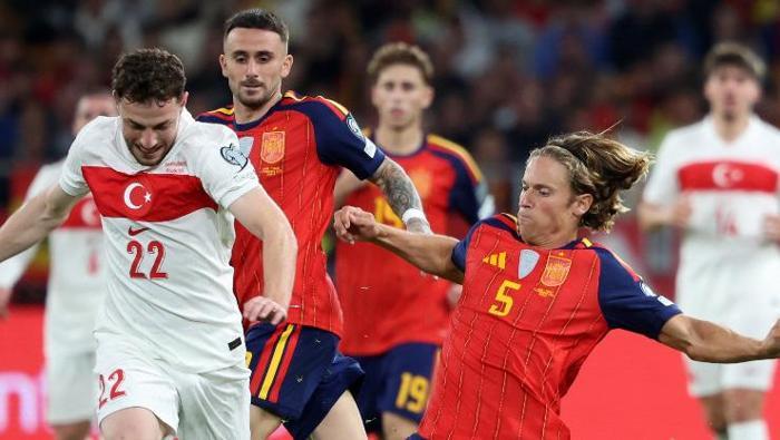 İspanya - Türkiye maçının ardından usta isimden övgüler: Helal olsun Montella | Muazzam iki hazırlık maçı oynadık