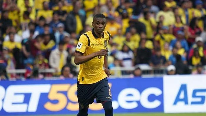 DENIL CASTILLO SÜRPRİZİ