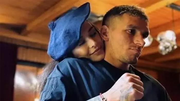 Lucas Torreira büyük aşkı Devrim Özkan için gemileri yaktı Yüzük alıp kapısına gideceğim