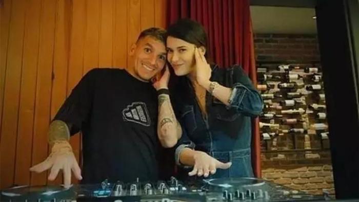 Lucas Torreira büyük aşkı Devrim Özkan için gemileri yaktı Yüzük alıp kapısına gideceğim