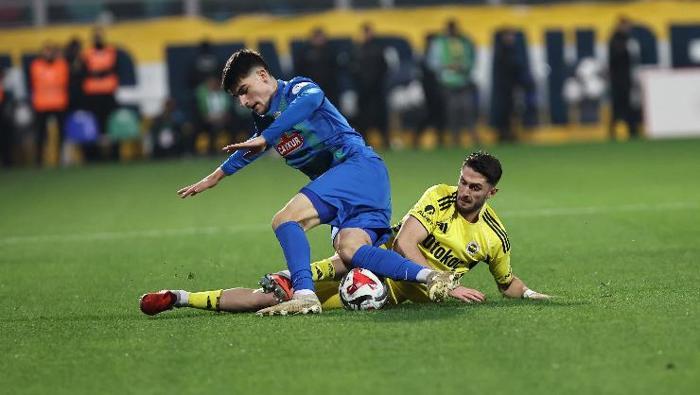 Çaykur Rizespor - Fenerbahçe maçının ardından yıldız isme övgü dolu sözler: Başka bir seviye | Veselinoviç’in Fenerbahçesi gibi...