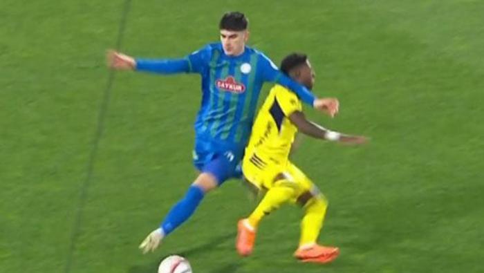 RİZESPORUN İLK GOLÜNDE FREDE FAUL VAR MI