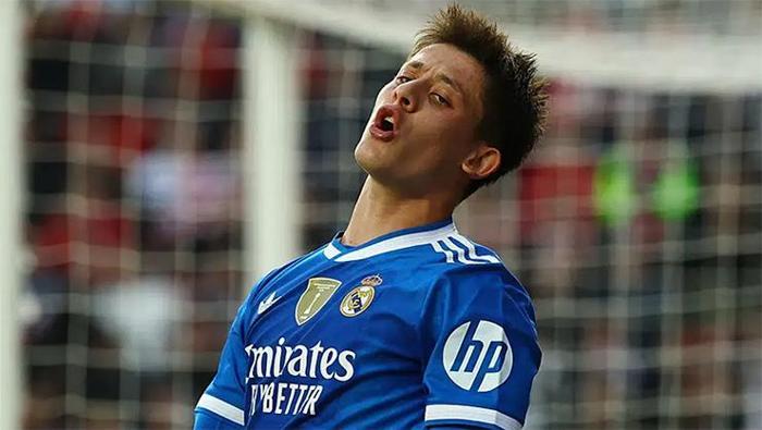 Real Madridin puan kaybı sonrası Arda Güler tartışması Zayıflığını ortaya koydu Mbappeden tepki