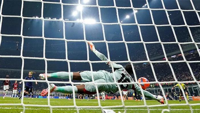 Hakan Çalhanoğlu penaltıyı atamadı Interi yaktı İtalya onu konuşuyor: Büyük bir özgürlüğü var ama yararlanamıyor