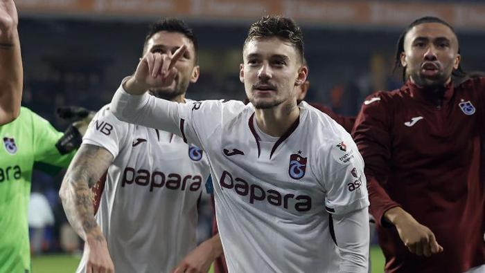 UMUDU BİTİRMEYEN İSİM / TUNÇ KAYACI - FANATİK