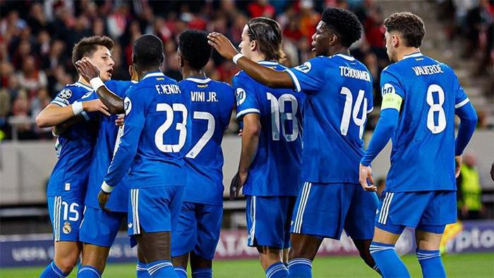 Arda Güler Real Madridde dümeni eline aldı Mbappe hayret içinde kaldı Alonsodan Gülere maç sonu özür