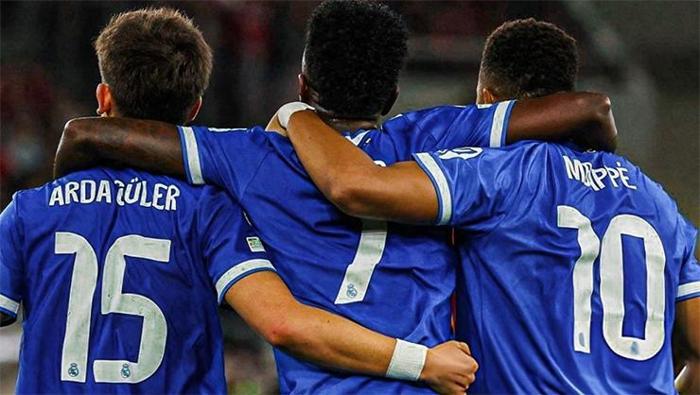 Arda Güler Real Madridde dümeni eline aldı Mbappe hayret içinde kaldı Alonsodan Gülere maç sonu özür