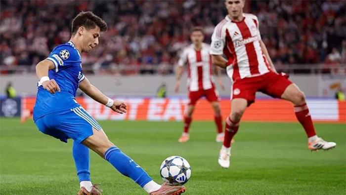 Arda Güler Real Madridde dümeni eline aldı Mbappe hayret içinde kaldı Alonsodan Gülere maç sonu özür