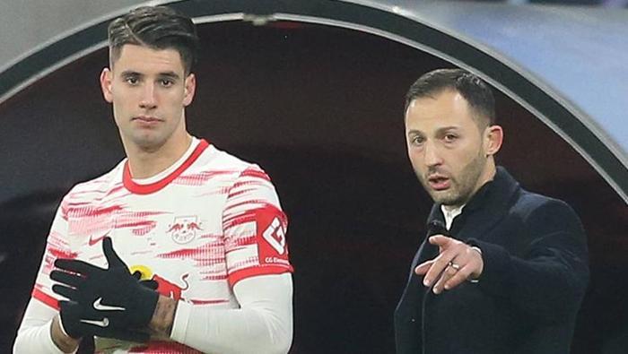 SZOBOSZLAIYİ OYNATMADIĞI İÇİN HALK DÜŞMANI İLAN EDİLMİŞTİ