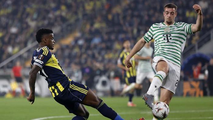 SAHADA FERENCVAROS, AKILLARDA GALATASARAY / ZAFER BÜYÜKAVCI - FANATİK