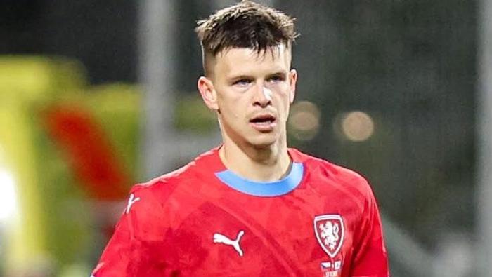 ÇEK BASININDAN TRANSFER İDDİASI