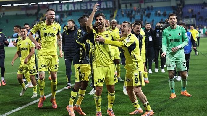 Fenerbahçede Tedesconun kadroda tatlı sıkıntısı Derbide zor tercih...