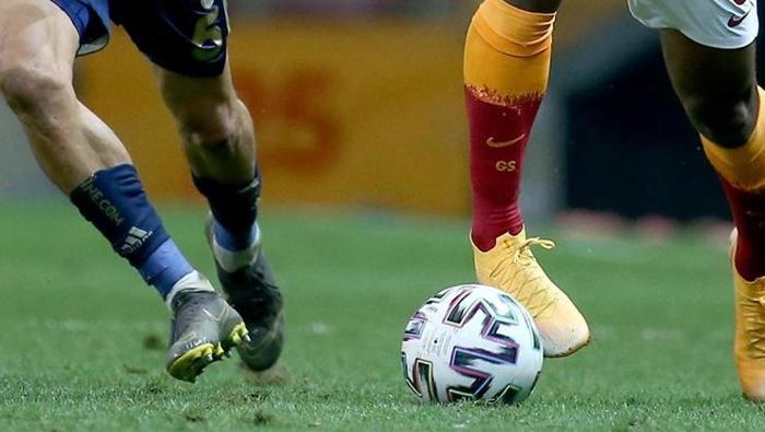 Fenerbahçe - Galatasaray derbisi şifresiz veren kanallar | FB GS derbisi canlı yayın