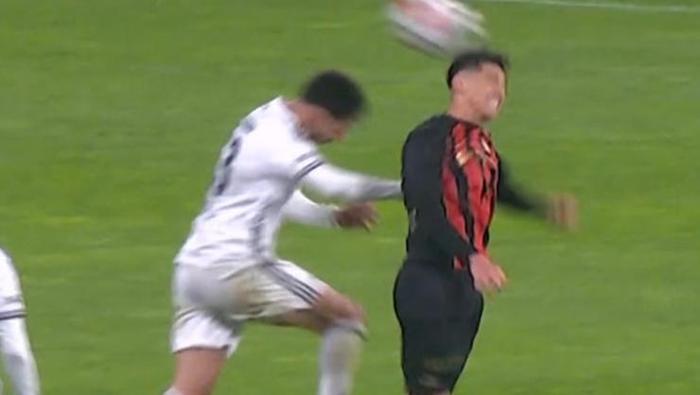 EMİRHANIN MÜDAHALESİNDE FAUL VAR MI