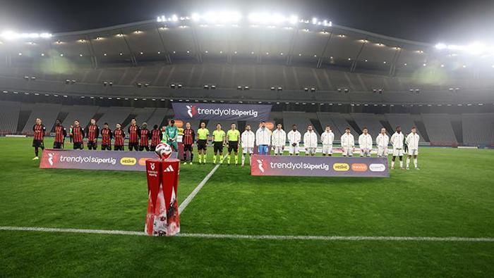 Karagümrük-Beşiktaş maçını değerlendirdi Hiçbir şeyi olmayan maç, zaman kaybı