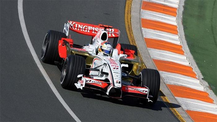 Eski Formula 1 pilotu dolandırıcılıktan tutuklandı