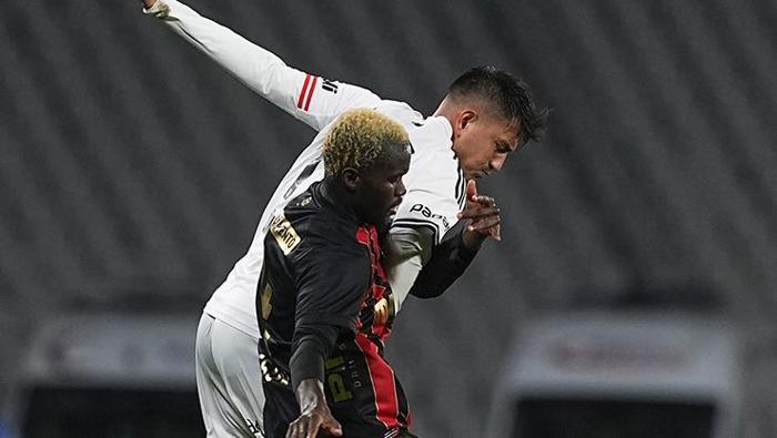 Beşiktaşta Cengiz Ünder yıkıldı Kariyerinde ilk kez