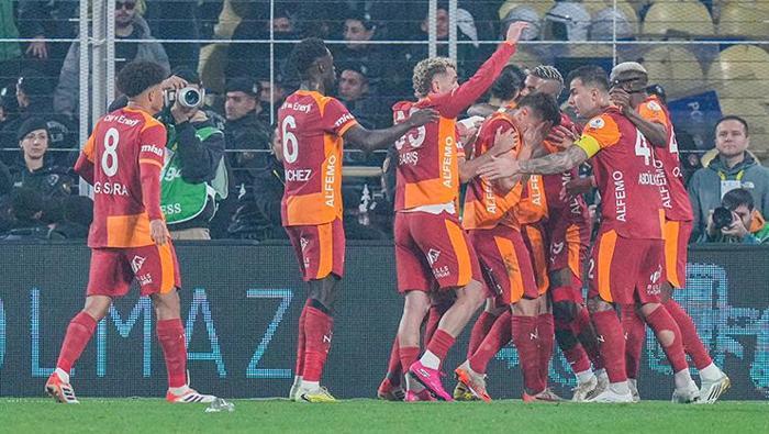 Derbi sonrası usta isimler yorumladı Fenerbahçe kalabalıktı Galatasaray akıllı | Hata değil art niyet