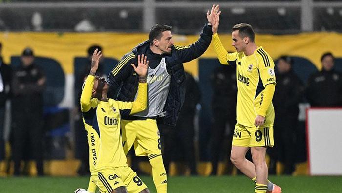 TFFden Fenerbahçenin yıldızına 3 maç men cezası