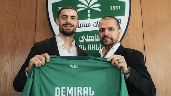 Merih Demiralın Suudi Arabistandaki toplam kazancı dudak uçuklatan cinsten Duyanlar inanamadı