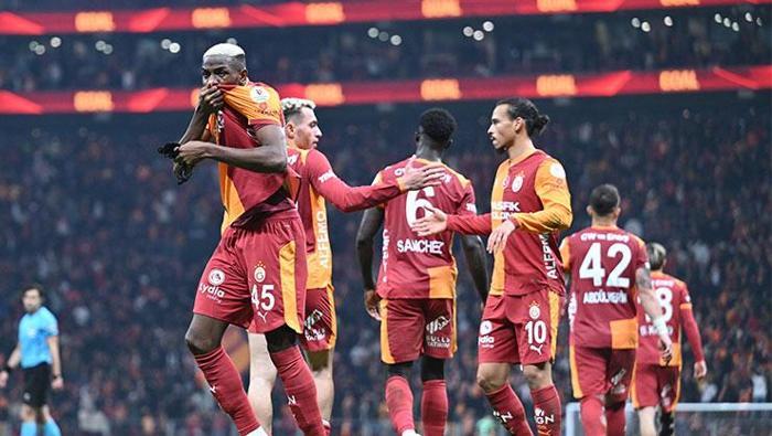 Galatasaray-Samsunspor maçının tartışmalı pozisyonlarına Trio son noktayı koydu: Doğal olmayan şekilde, penaltı