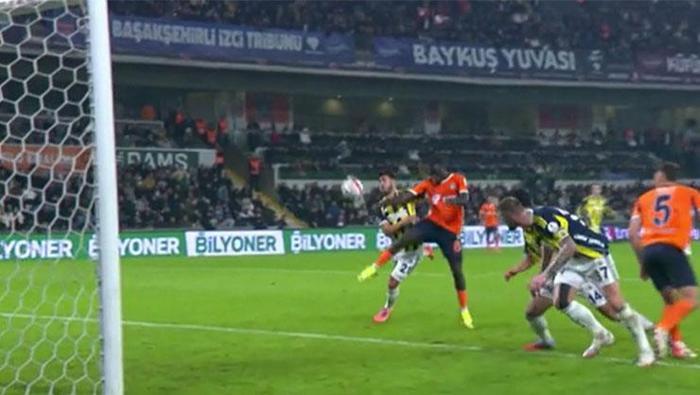 BAŞAKŞEHİRİN PENALTI BEKLEDİĞİ POZİSYON