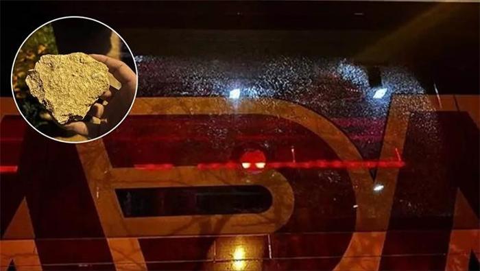 Galatasaray benchine küfür ettiği iddialarına Göksenin Köksaldan yanıt Beni taraftarın önüne atıyorlar