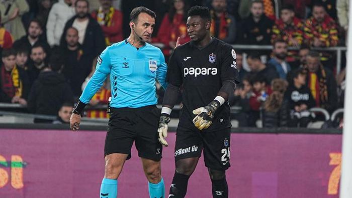 ONANANIN İKİNCİ SARI KARTI GÖRMEMESİ...