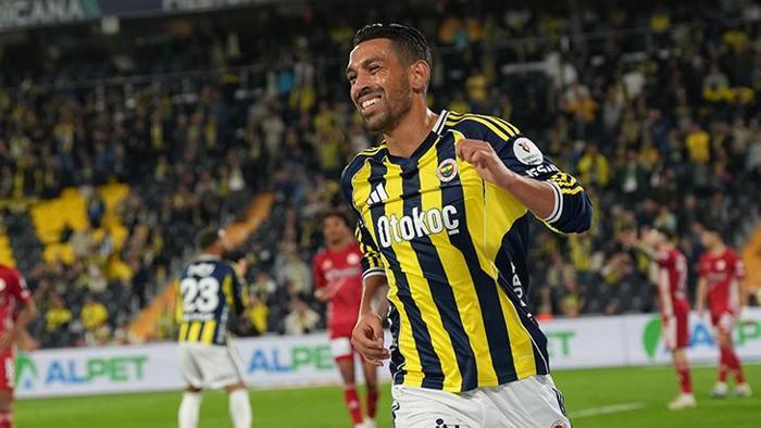 İrfan Can Kahveci ezeli rakip yolunda Başkanlar transfer görüşmesi için randevulaştı