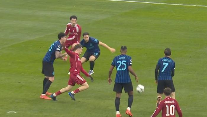 Skandal, utanç verici... Şampiyonlar Ligiden penaltı yangını: Liverpool-Inter maçının önüne geçti