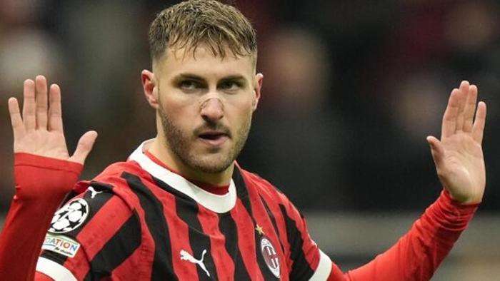 BAŞKA TALİPLERİ VAR