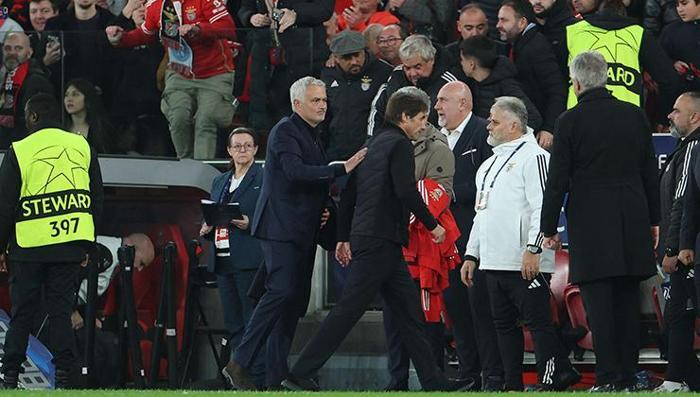 MOURINHOLU BENFICADAN FLAŞ SONUÇ