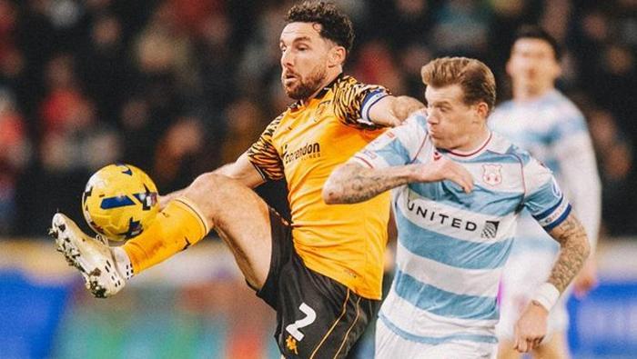 Hull City, Wrexhamın 9 maçlık serisine son verdi