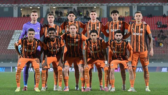 Arda Turan, Shakhtarlı oyunculara Türkiyeyi anlattı, maçı çevirdiler İşte soyunma odasında yaşananlar...