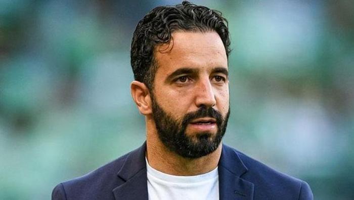 MANCHESTER UNITED TEMASA GEÇTİ