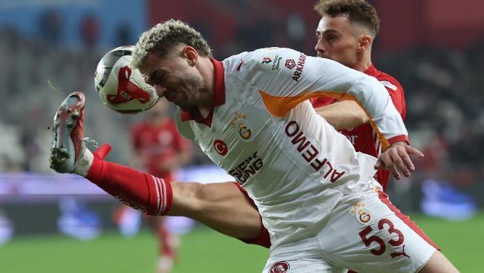 OSIMHENİN GOLÜ TAM ZAMANINDA GELDİ