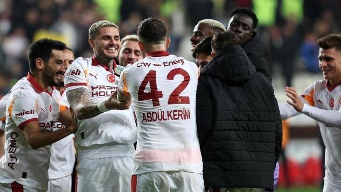 SANE BAŞLATTI ICARDI BİTİRDİ