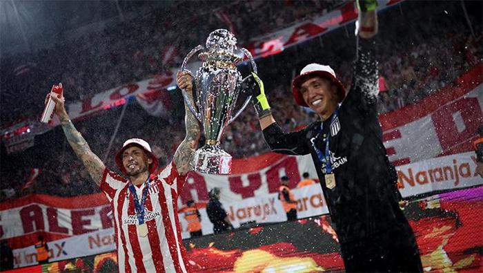 Arjantin 39luk delikanlı Muslerayı konuşuyor Penaltıyı kurtardı takımını şampiyon yaptı: Beni buraya getirenlere minettarım