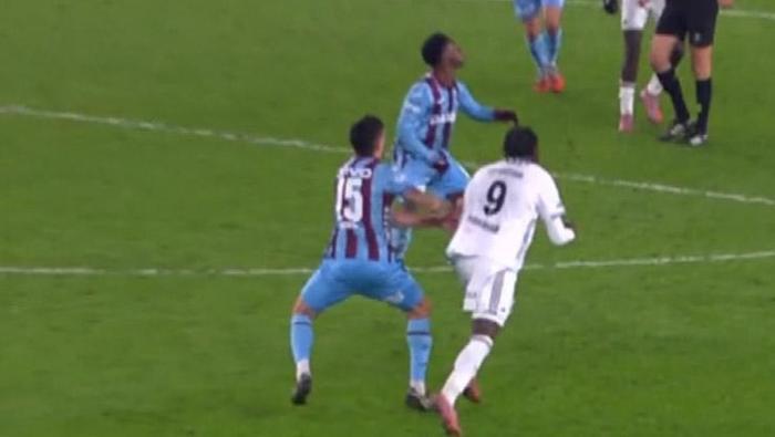 SAVICİN MÜDAHALESİNDE FAUL YETERLİ Mİ