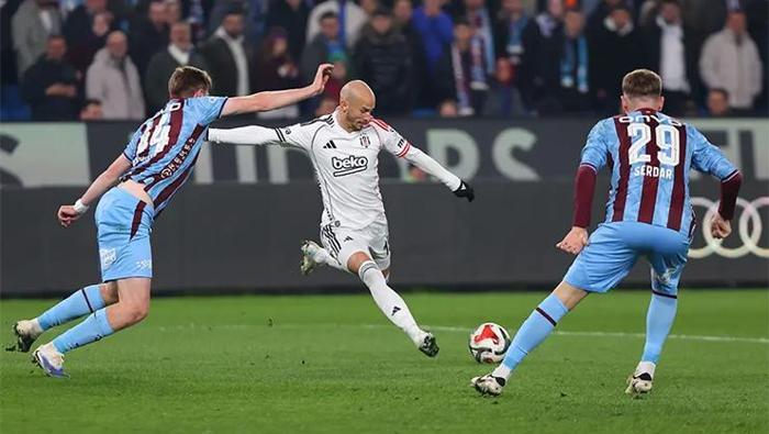 Nihat Kahveci Trabzonspor-Beşiktaş maçı sonrası yerden yere vurdu Beşiktaş tarihinin en kötü transferi