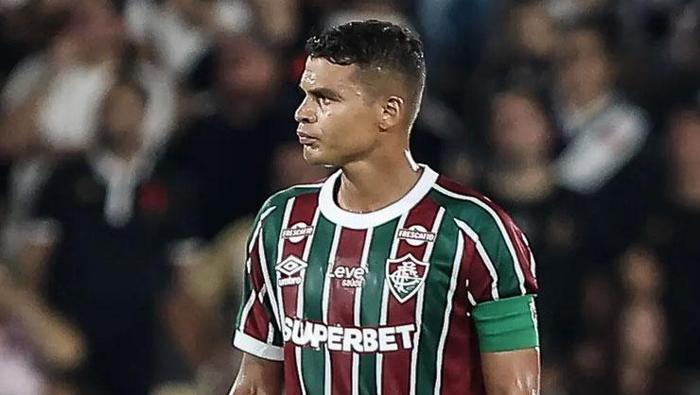 Thiago Silva futbolu bırakmıyor Rotayı Avrupa’ya çevirdi
