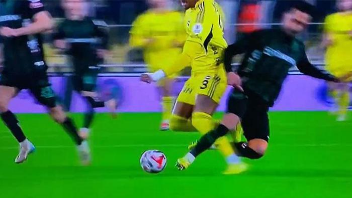 ARCHIE BROWNIN YERDE KALDIĞI POZİSYON