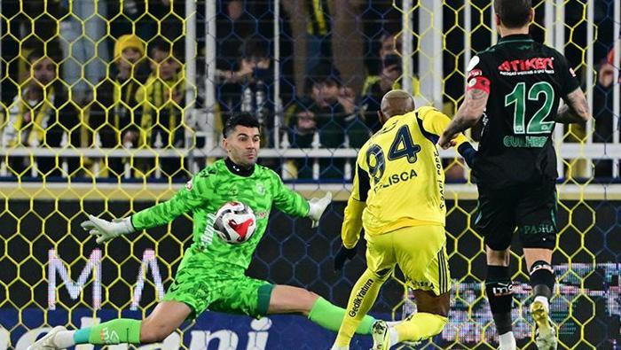 Fenerbahçe yazdı Fenerbahçe oynadı - Zafer Büyükavcı --> Fanatik