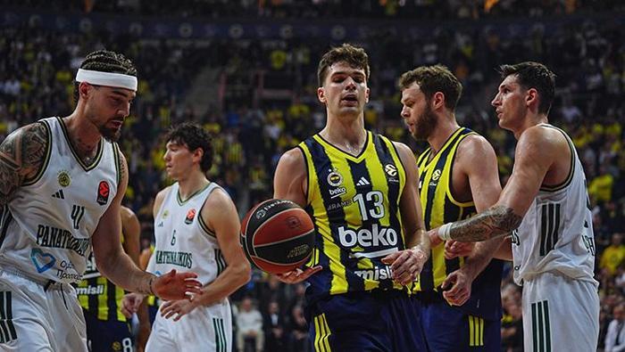 Fenerbahçe Beko-Panathinaikos maçı sonrası Ergin Ataman küplere bindi 10 bin eğitimsiz taraftar anneme küfretti