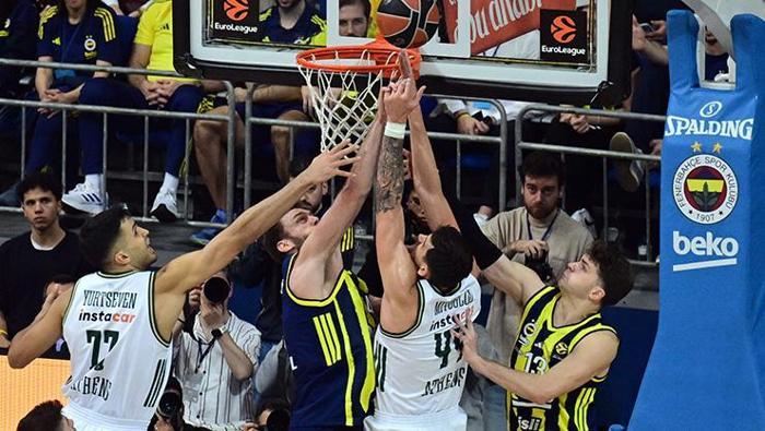 Fenerbahçe Beko-Panathinaikos maçı sonrası Ergin Ataman küplere bindi 10 bin eğitimsiz taraftar anneme küfretti