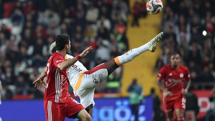 Futbol kamuoyunu ikiye böldü 16. haftanın hakem raporunu açıkladı: Hakemin vicdanında şekillenir