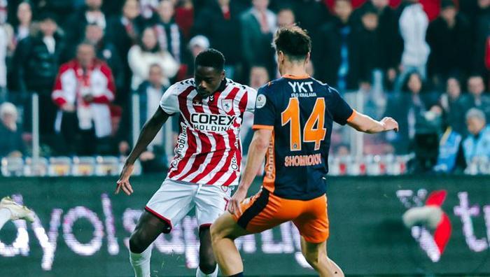 Samsunspor - Başakşehir: Oğuzhan Aksu