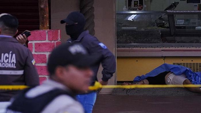 ÖLÜM TEHDİTLERİ ALIYORDU